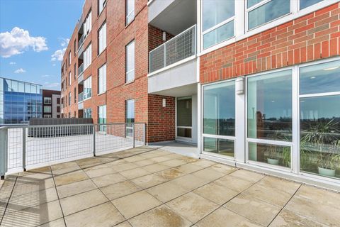 Tiny photo for 301 N Neil Street #608, Champaign, IL 61820 (MLS # 12577636)