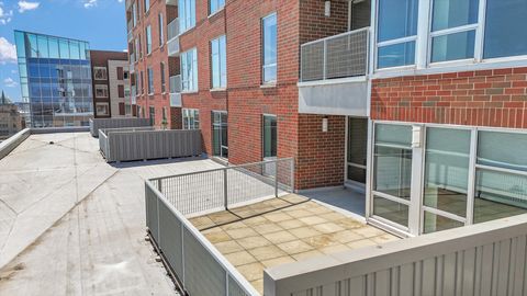 Tiny photo for 301 N Neil Street #608, Champaign, IL 61820 (MLS # 12577636)