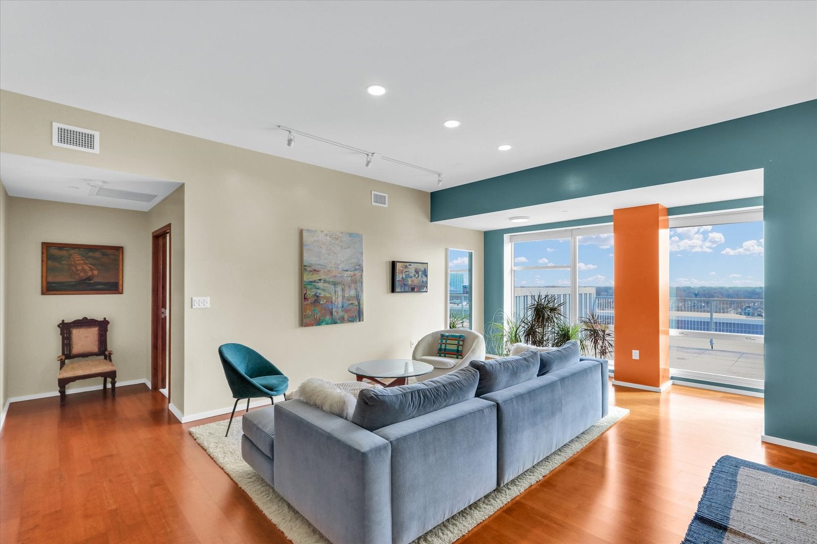 301 N Neil Street 608