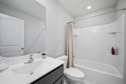 Tiny photo for 2662 Arrowhead Drive, Pingree Grove, IL 60140 (MLS # 12551042)