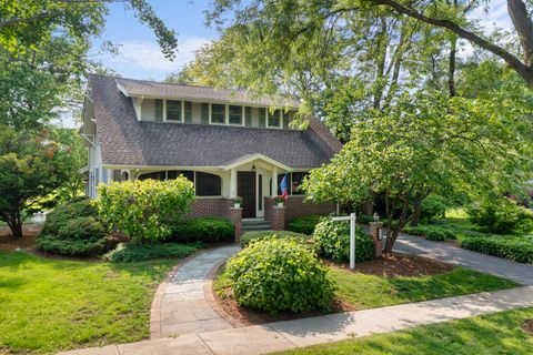 Photo of 4416 Seeley Avenue, Downers Grove, IL 60515 (MLS # 12474251)