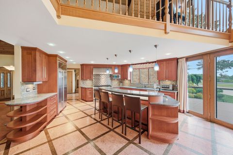 Tiny photo for 607 Berkshire Court, Downers Grove, IL 60516 (MLS # 12464168)