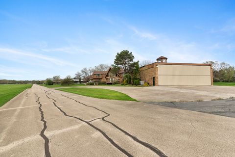 Tiny photo for 607 Berkshire Court, Downers Grove, IL 60516 (MLS # 12464168)