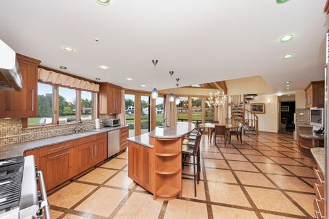 Tiny photo for 607 Berkshire Court, Downers Grove, IL 60516 (MLS # 12464168)