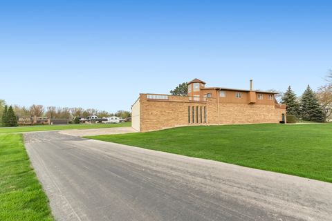 Tiny photo for 607 Berkshire Court, Downers Grove, IL 60516 (MLS # 12464168)