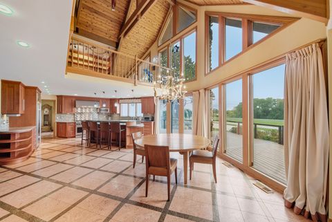 Tiny photo for 607 Berkshire Court, Downers Grove, IL 60516 (MLS # 12464168)