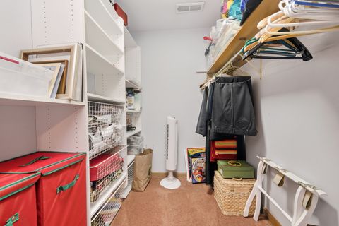 Tiny photo for 607 Berkshire Court, Downers Grove, IL 60516 (MLS # 12464168)