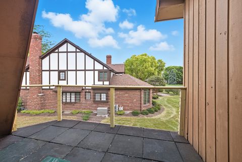 Tiny photo for 607 Berkshire Court, Downers Grove, IL 60516 (MLS # 12464168)