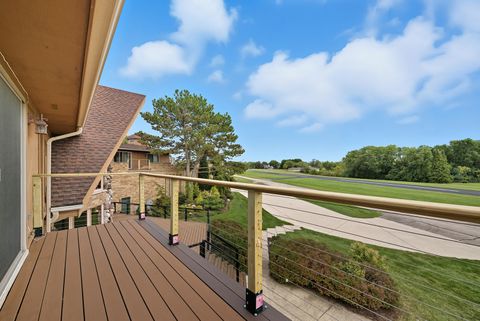 Tiny photo for 607 Berkshire Court, Downers Grove, IL 60516 (MLS # 12464168)