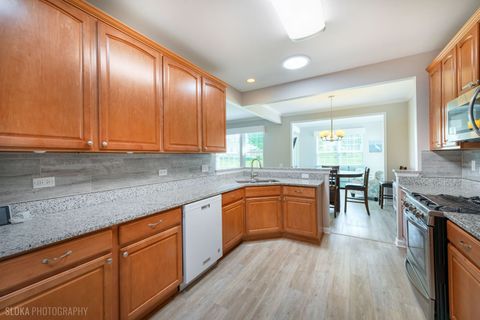 Tiny photo for 2661 Venetian Lane, Elgin, IL 60124 (MLS # 12626871)