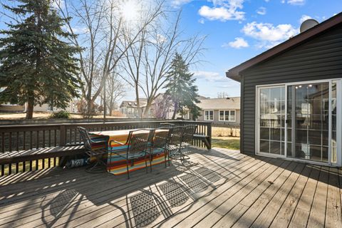 Tiny photo for 51 W Stevenson Drive, Glendale Heights, IL 60139 (MLS # 12569697)