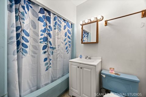 Tiny photo for 156 E Lincoln Avenue, Glendale Heights, IL 60139 (MLS # 12674028)