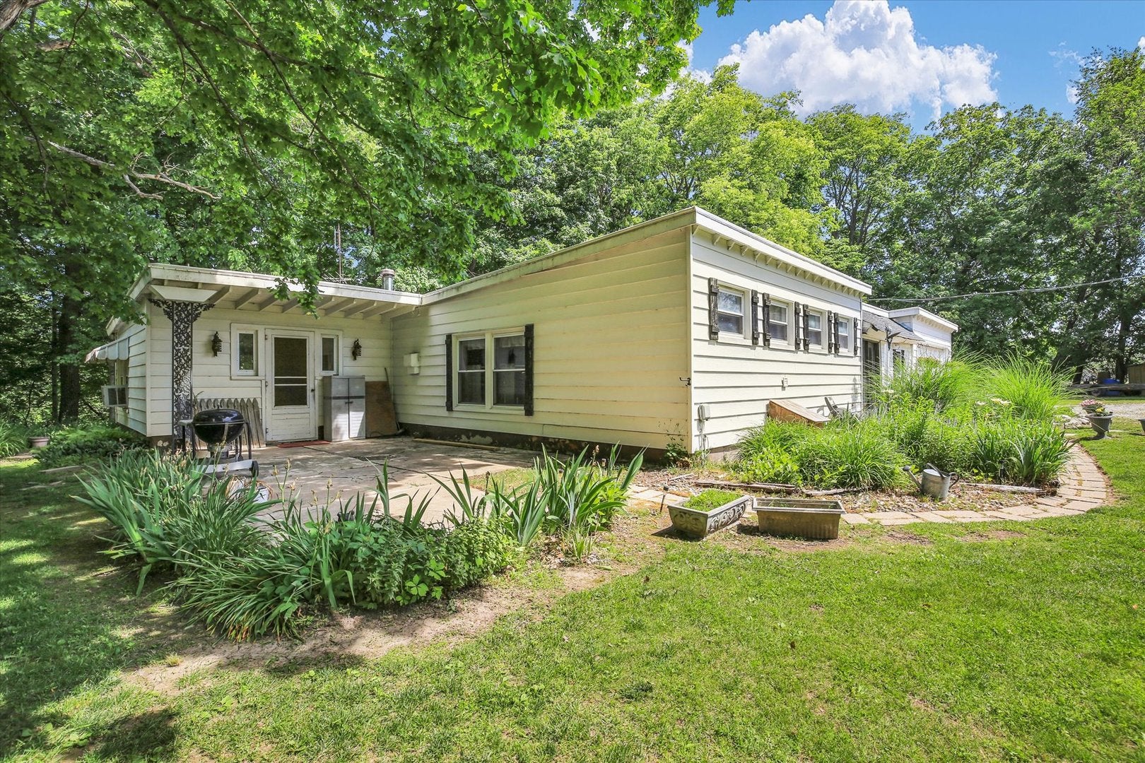 2718 CR 1200 N Road