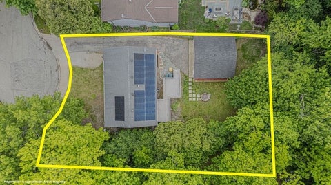 Tiny photo for 2729 Lowery Court, Zion, IL 60099 (MLS # 12665895)