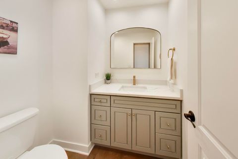 Tiny photo for 26 The Court Of Island Point, Northbrook, IL 60062 (MLS # 12627857)