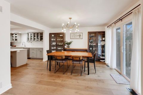 Tiny photo for 26 The Court Of Island Point, Northbrook, IL 60062 (MLS # 12627857)