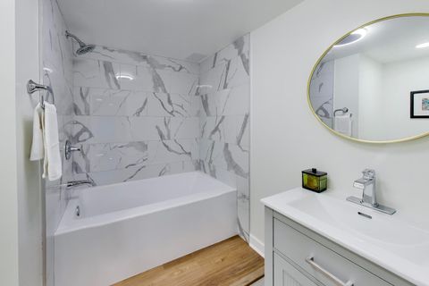 Tiny photo for 26 The Court Of Island Point, Northbrook, IL 60062 (MLS # 12627857)