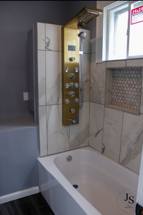 Tiny photo for 353 S 5th Avenue S, Kankakee, IL 60901 (MLS # 12479589)