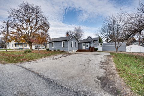 Tiny photo for 422 W 3rd Street, Sandwich, IL 60548 (MLS # 12520727)