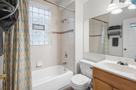 Tiny photo for 2642 N Talman Avenue #1A, Chicago, IL 60647 (MLS # 12639573)