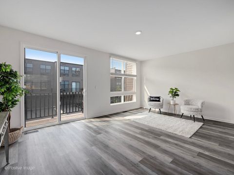 Tiny photo for 317 Summit Circle, Lombard, IL 60148 (MLS # 12497210)