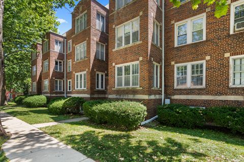 Photo of 410 N State Street #4, Champaign, IL 61820 (MLS # 12521968)