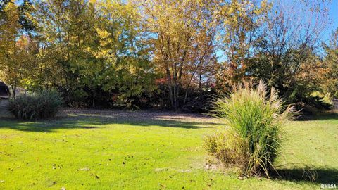 Tiny photo for 202 Westernaire Drive, Marion, IL 62959 (MLS # EB460584)