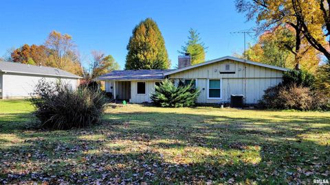 Tiny photo for 202 Westernaire Drive, Marion, IL 62959 (MLS # EB460584)