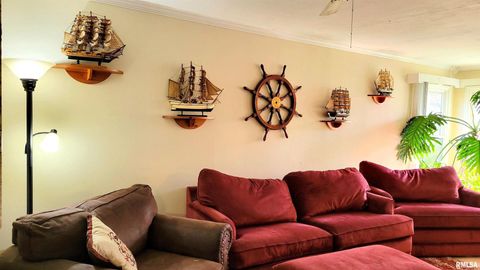 Tiny photo for 202 Westernaire Drive, Marion, IL 62959 (MLS # EB460584)