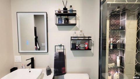 Tiny photo for 202 Westernaire Drive, Marion, IL 62959 (MLS # EB460584)