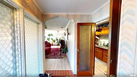 Tiny photo for 202 Westernaire Drive, Marion, IL 62959 (MLS # EB460584)