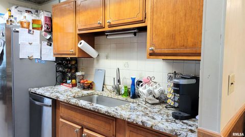 Tiny photo for 202 Westernaire Drive, Marion, IL 62959 (MLS # EB460584)