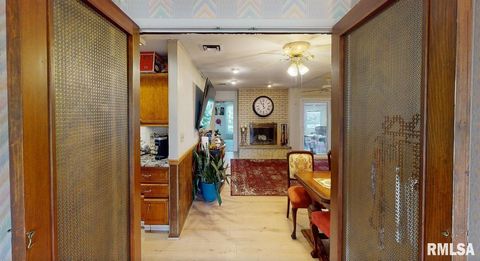 Tiny photo for 202 Westernaire Drive, Marion, IL 62959 (MLS # EB460584)