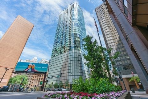 Photo of 600 N FAIRBANKS Court #2902, Chicago, IL 60611 (MLS # 12594225)