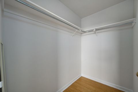 Tiny photo for 5733 N Sheridan Road #28B, Chicago, IL 60660 (MLS # 12505863)