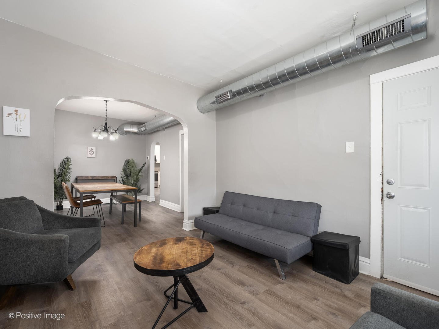 920 N Kedvale Avenue