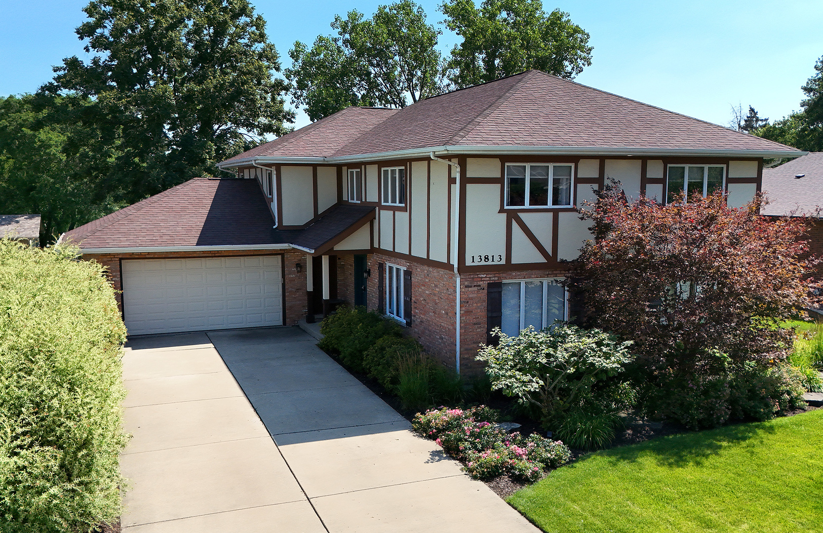 13813 W Dublin Drive