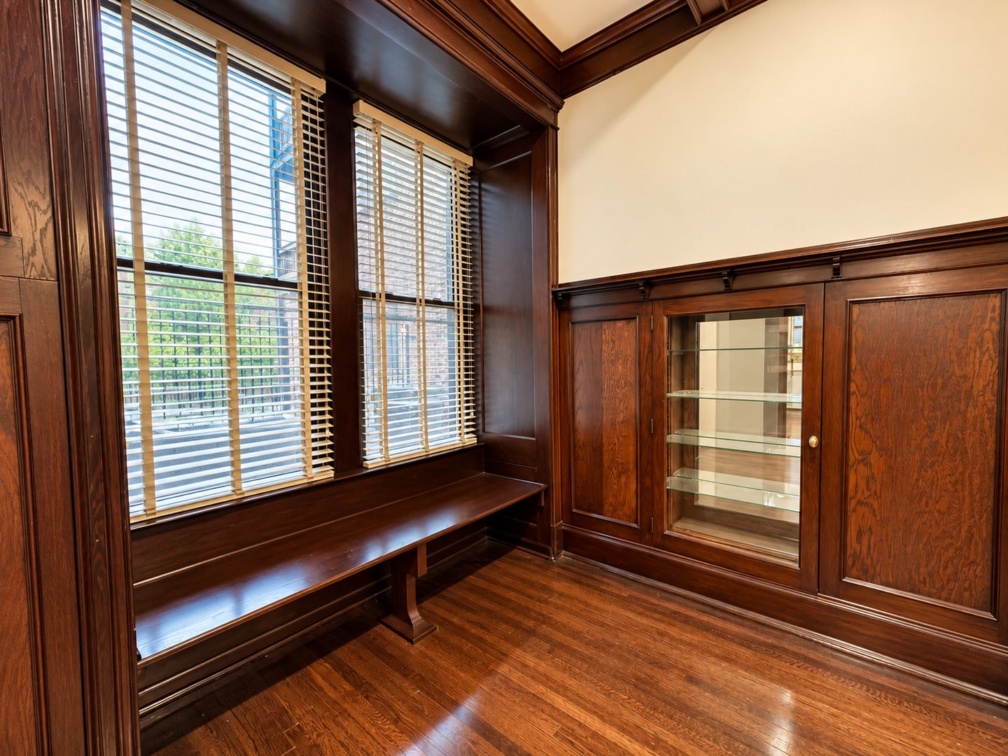 442 E 48th Street 3W