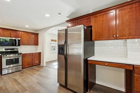 Tiny photo for 540 E 4th Street, Lockport, IL 60441 (MLS # 12481972)