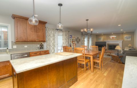 Tiny photo for 178 Bobwhite Court, Bloomingdale, IL 60108 (MLS # 12558435)