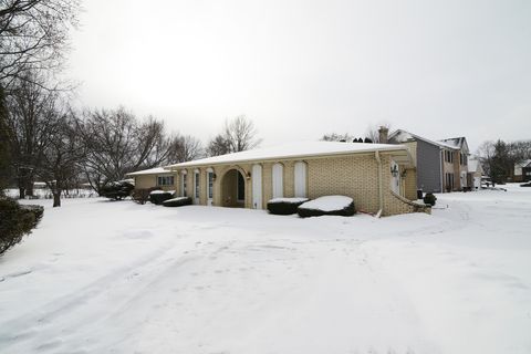 Tiny photo for 178 Bobwhite Court, Bloomingdale, IL 60108 (MLS # 12558435)