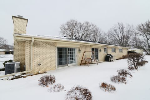 Tiny photo for 178 Bobwhite Court, Bloomingdale, IL 60108 (MLS # 12558435)