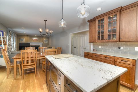 Tiny photo for 178 Bobwhite Court, Bloomingdale, IL 60108 (MLS # 12558435)