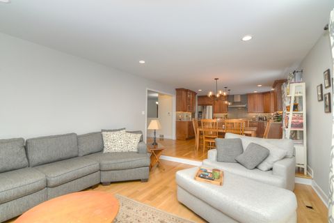 Tiny photo for 178 Bobwhite Court, Bloomingdale, IL 60108 (MLS # 12558435)