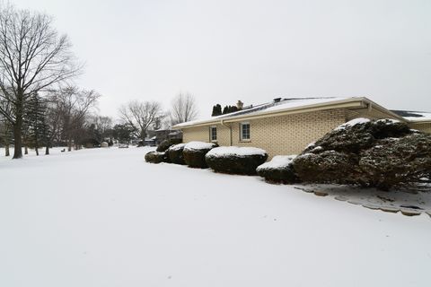Tiny photo for 178 Bobwhite Court, Bloomingdale, IL 60108 (MLS # 12558435)