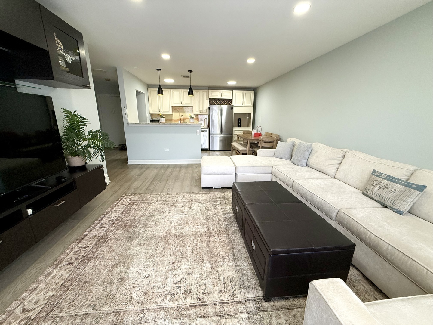 8974 N Western Avenue 409