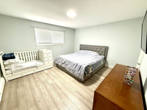 Tiny photo for 8974 N Western Avenue #409, Des Plaines, IL 60016 (MLS # 12498898)