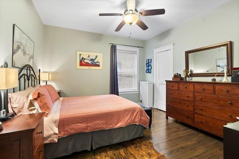 Tiny photo for 1351 W Sunnyside Avenue #2, Chicago, IL 60640 (MLS # 12604371)