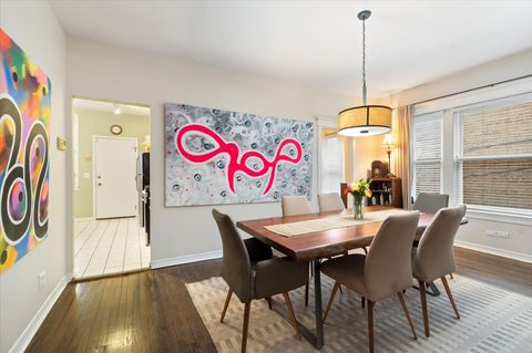 Tiny photo for 1351 W Sunnyside Avenue #2, Chicago, IL 60640 (MLS # 12604371)