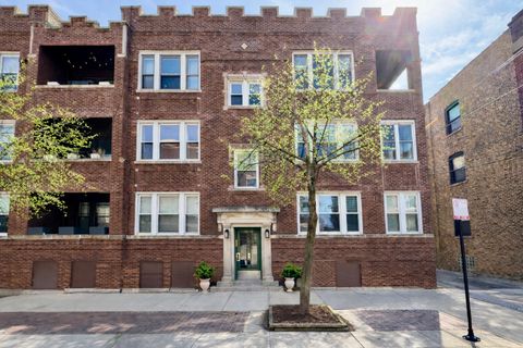 1351 W Sunnyside Avenue 2 Chicago IL 60640